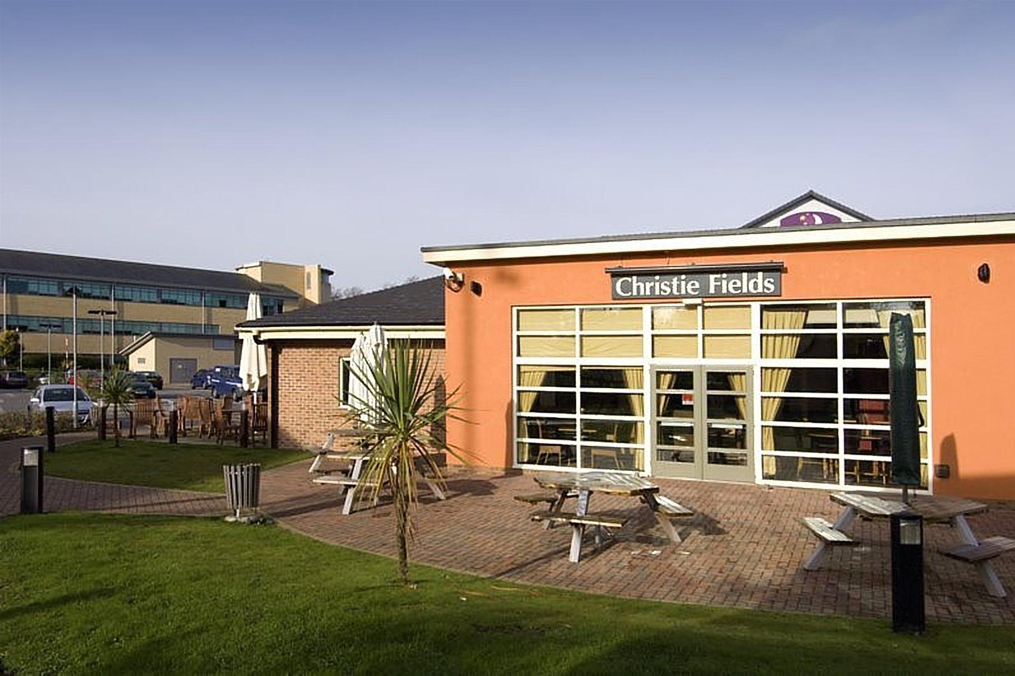 Premier Inn Manchester West Didsbury エクステリア 写真