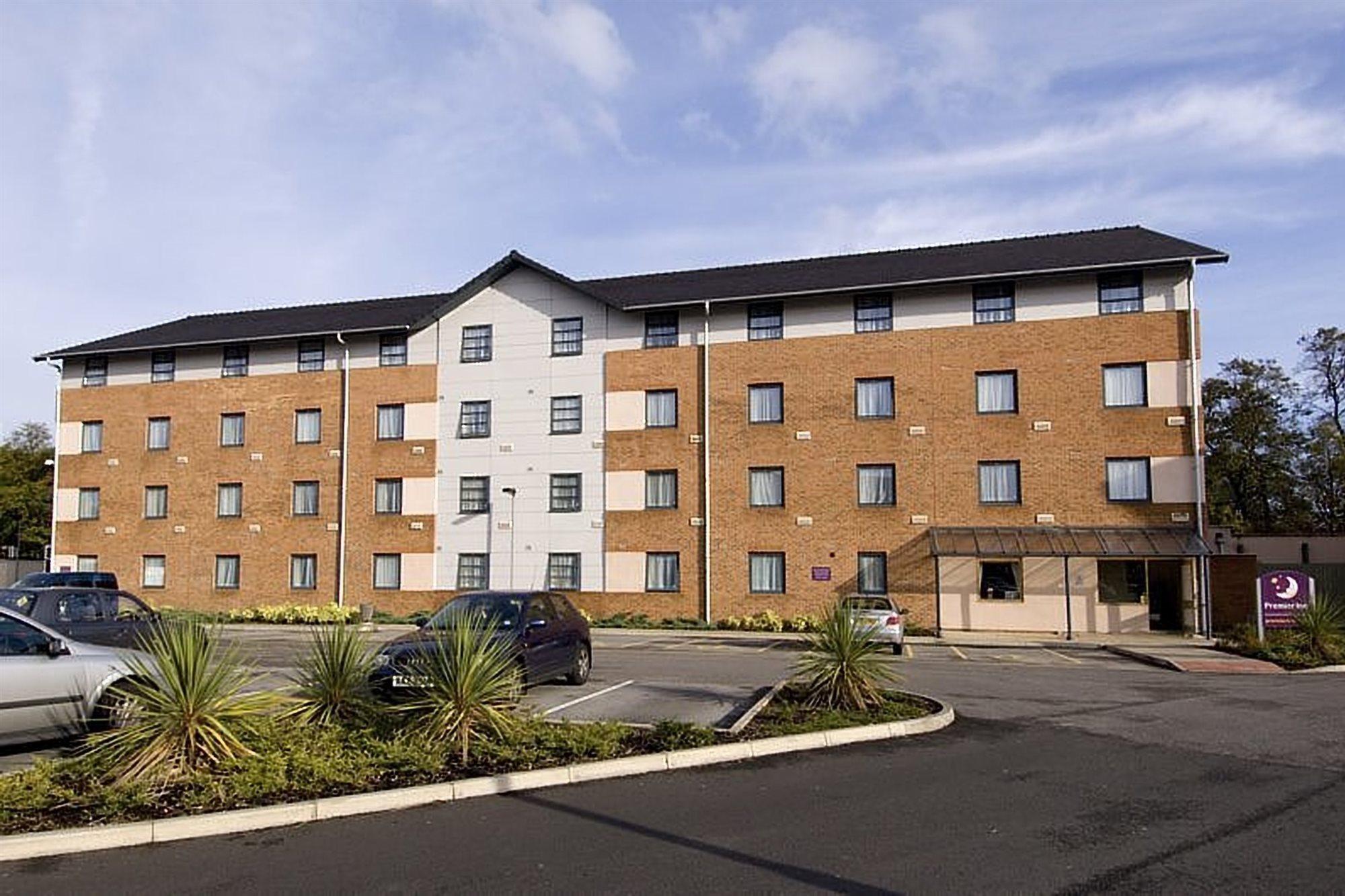 Premier Inn Manchester West Didsbury エクステリア 写真